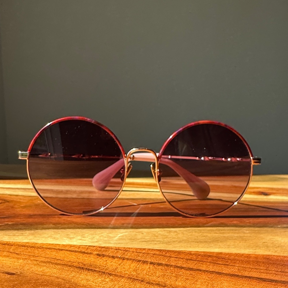 Diff eyewear rose gold Isla new in case sunglasses